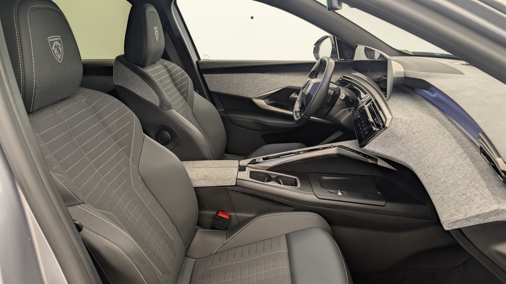 Peugeot 3008 Hybrid 145 e-DCS6 GT