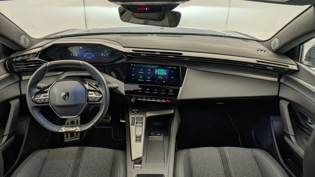 Peugeot 408 Hybrid 145 e-DCS6 GT