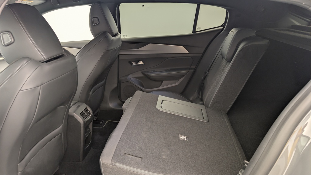 Peugeot 408 Hybrid 145 e-DCS6 GT
