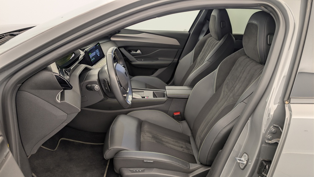 Peugeot 408 Hybrid 145 e-DCS6 GT