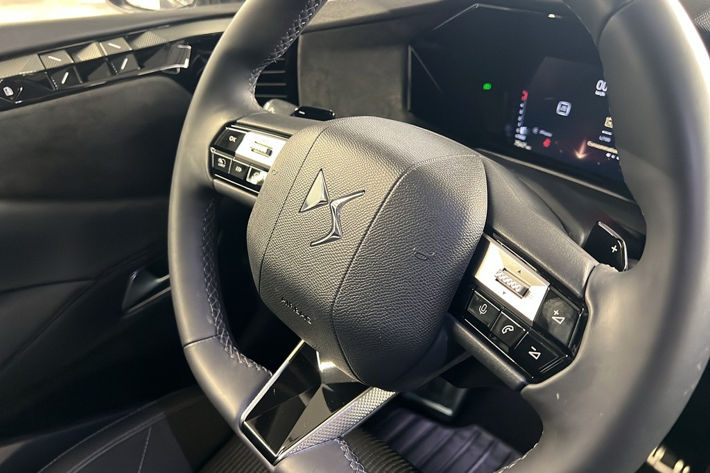 Ds DS4 BlueHDi 130 EAT8 Etoile – Alcantara