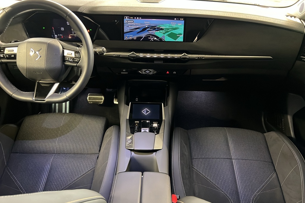 Ds DS4 BlueHDi 130 EAT8 Etoile – Alcantara