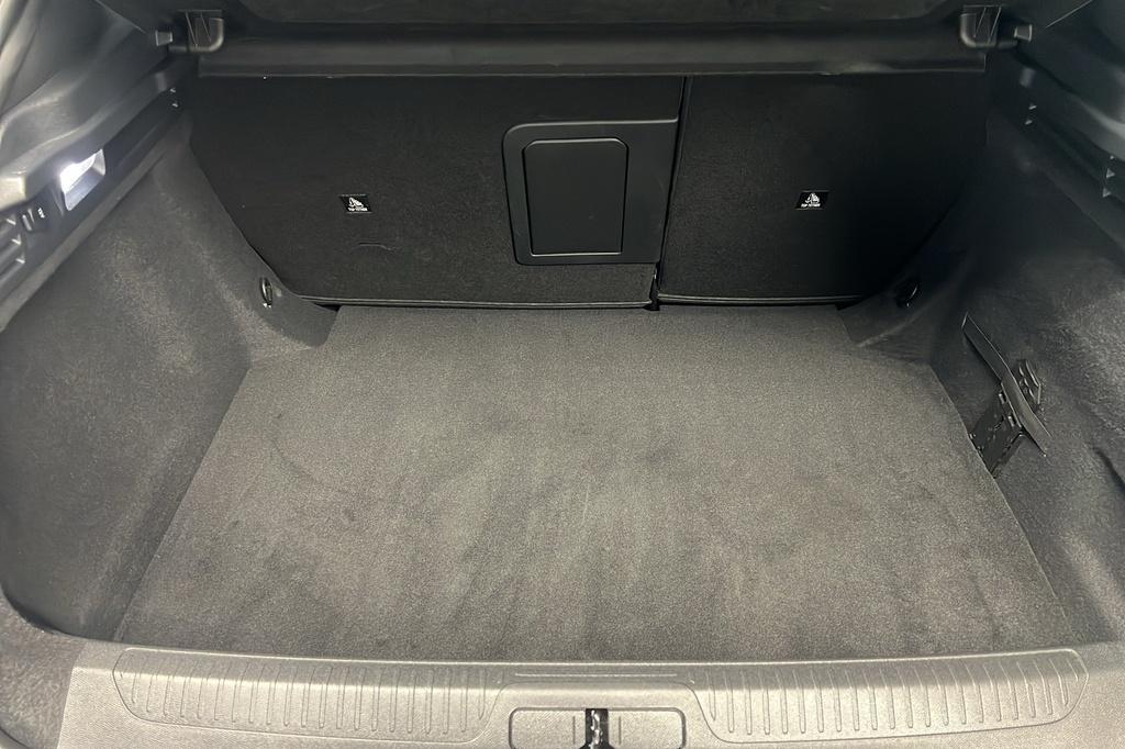 Ds DS4 BlueHDi 130 EAT8 Etoile – Alcantara