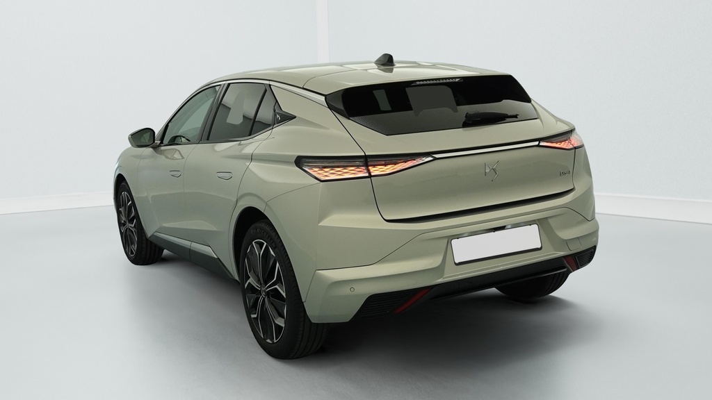 Ds DS4 BlueHDi 130 EAT8 Etoile – Alcantara