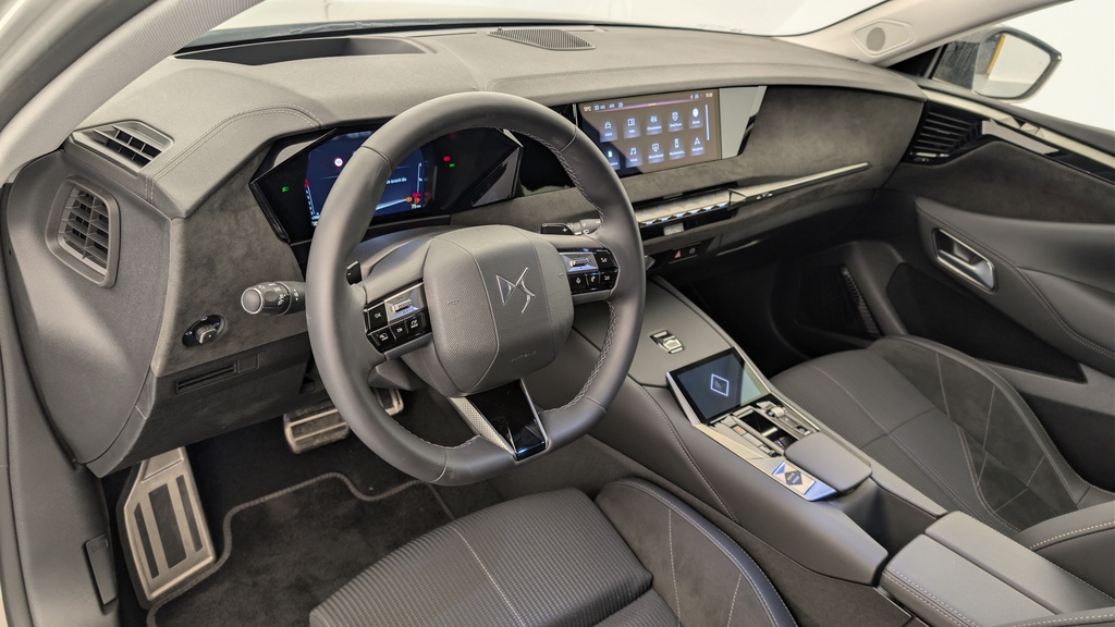 Ds DS4 BlueHDi 130 EAT8 Etoile – Alcantara