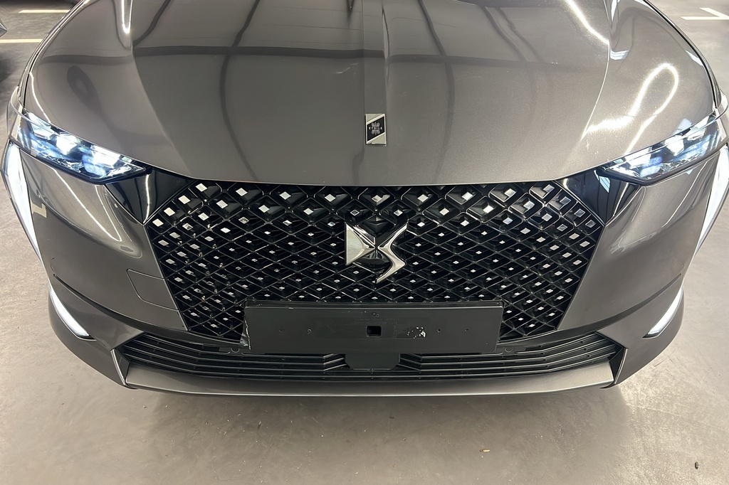 Ds DS4 BlueHDi 130 EAT8 Etoile – Alcantara