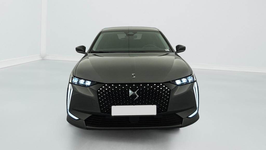 Ds DS4 BlueHDi 130 EAT8 Etoile – Alcantara