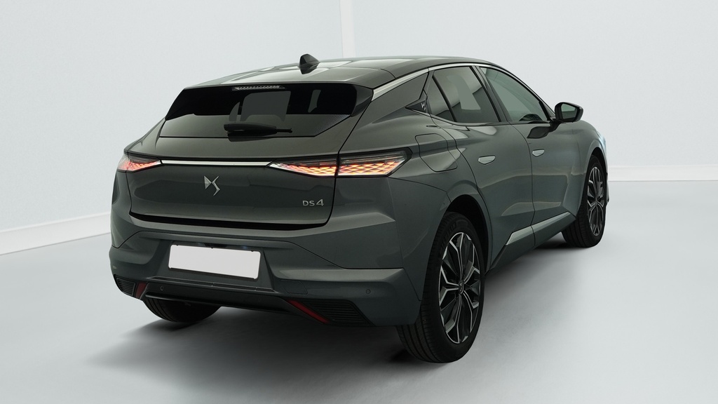 Ds DS4 BlueHDi 130 EAT8 Etoile – Alcantara