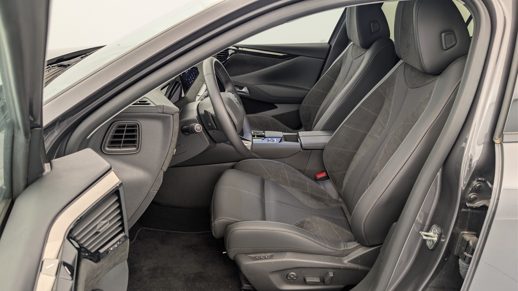 Ds DS4 BlueHDi 130 EAT8 Etoile – Alcantara