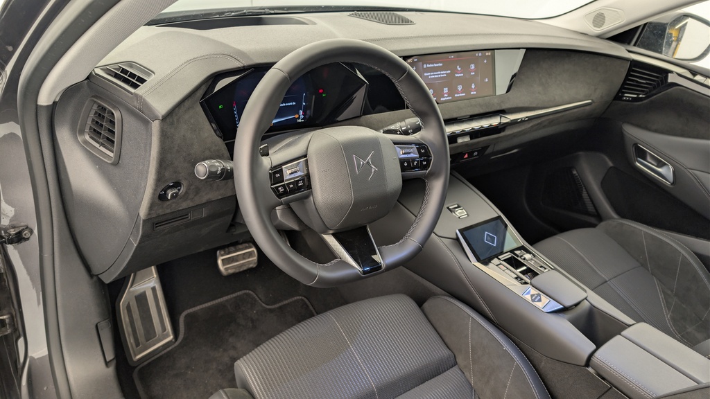 Ds DS4 BlueHDi 130 EAT8 Etoile – Alcantara