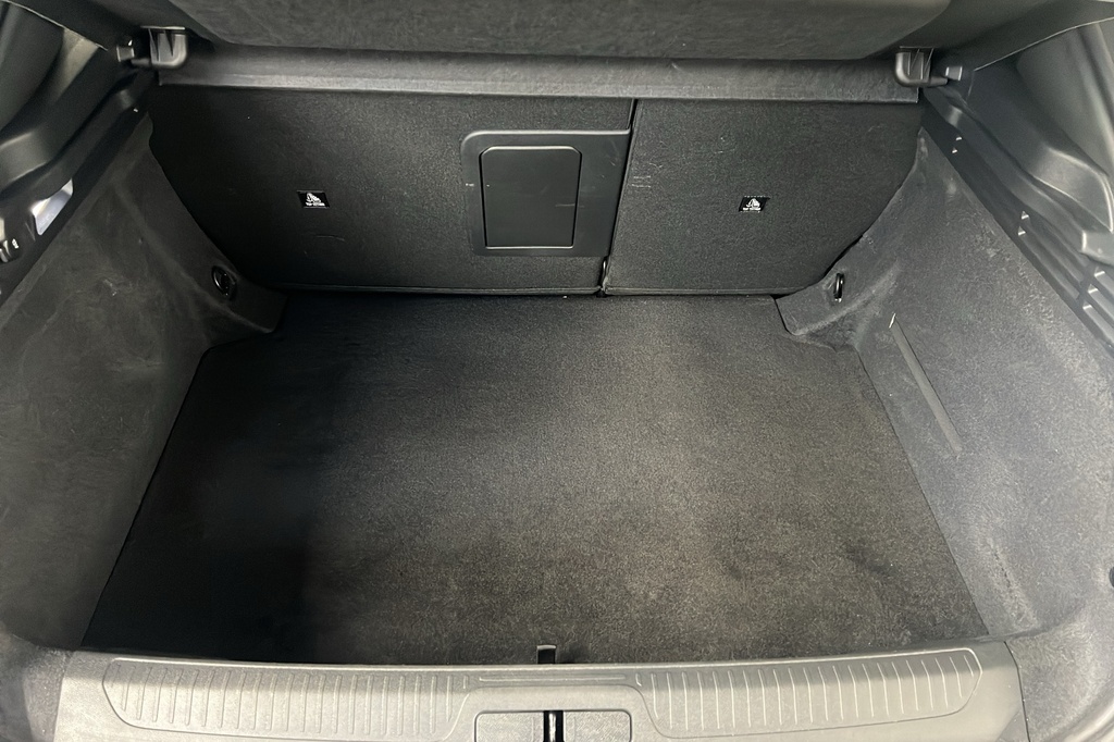 Ds DS4 BlueHDi 130 EAT8 Etoile – Alcantara