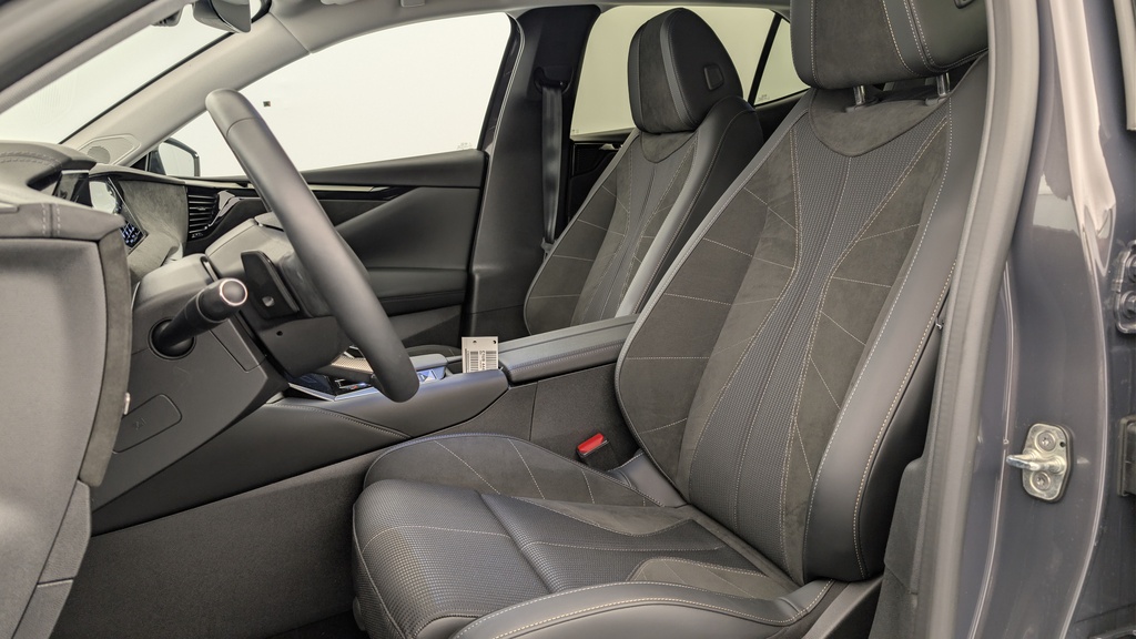 Ds DS4 BlueHDi 130 EAT8 Etoile – Alcantara