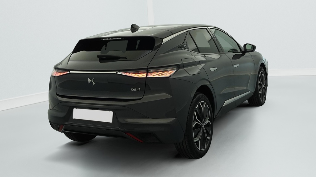 Ds DS4 BlueHDi 130 EAT8 Etoile – Alcantara