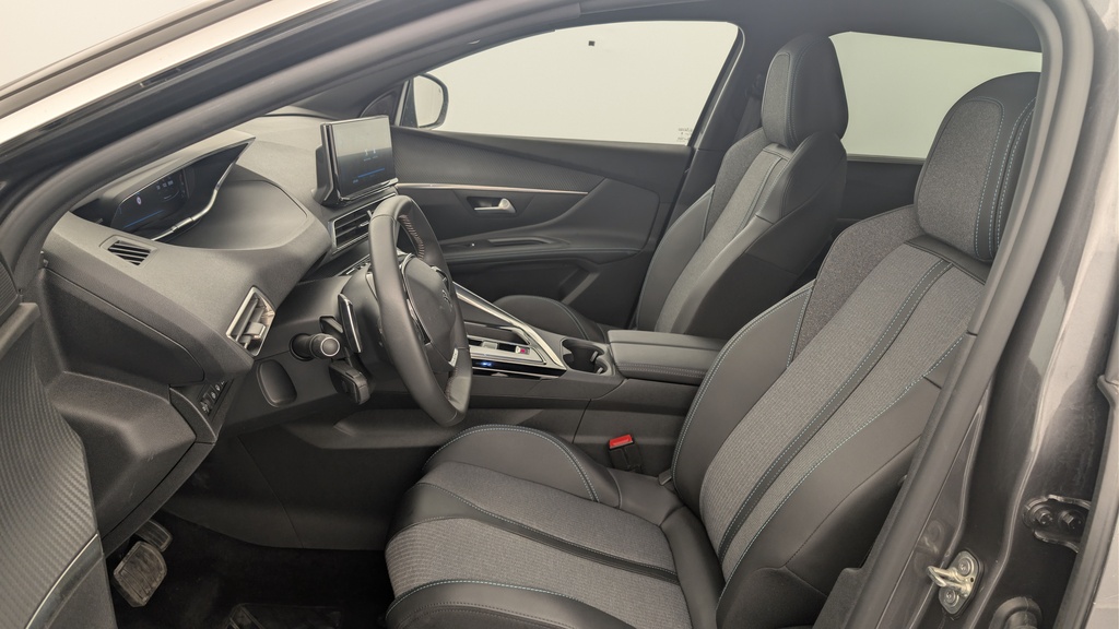 Peugeot 5008 Hybrid 136 e-DCS6 Allure Pack