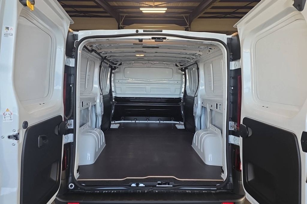 Renault TRAFIC FOURGON BLUE DCI 150 L2H1 3T AUTO ADVANCE