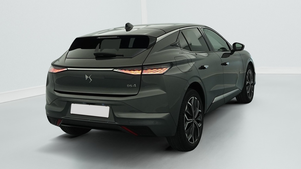 Ds DS4 Hybride 145 e-DCT6 Etoile – Alcantara