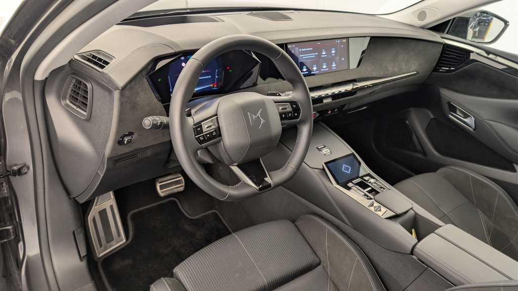 Ds DS4 Hybride 145 e-DCT6 Etoile – Alcantara