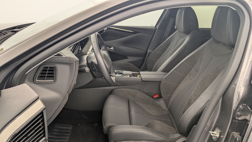 Ds DS4 Hybride 145 e-DCT6 Etoile – Alcantara