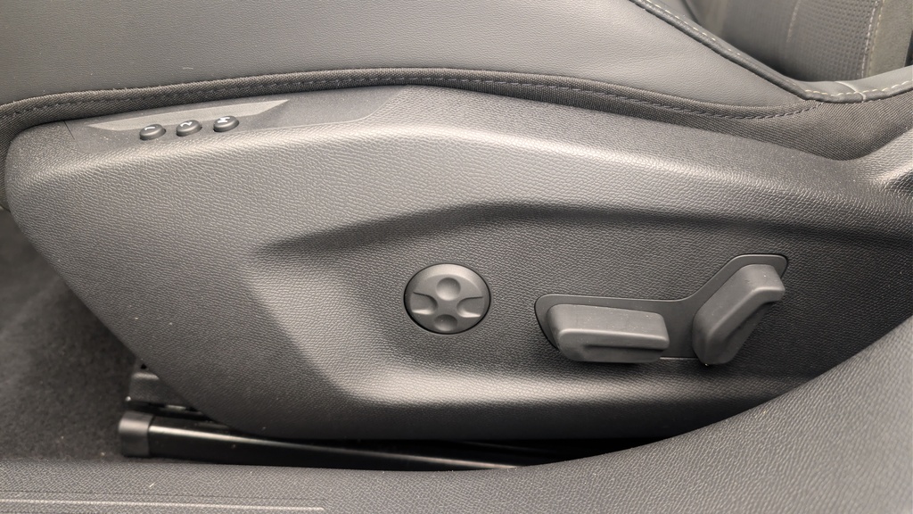 Ds DS4 Hybride 145 e-DCT6 Etoile – Alcantara