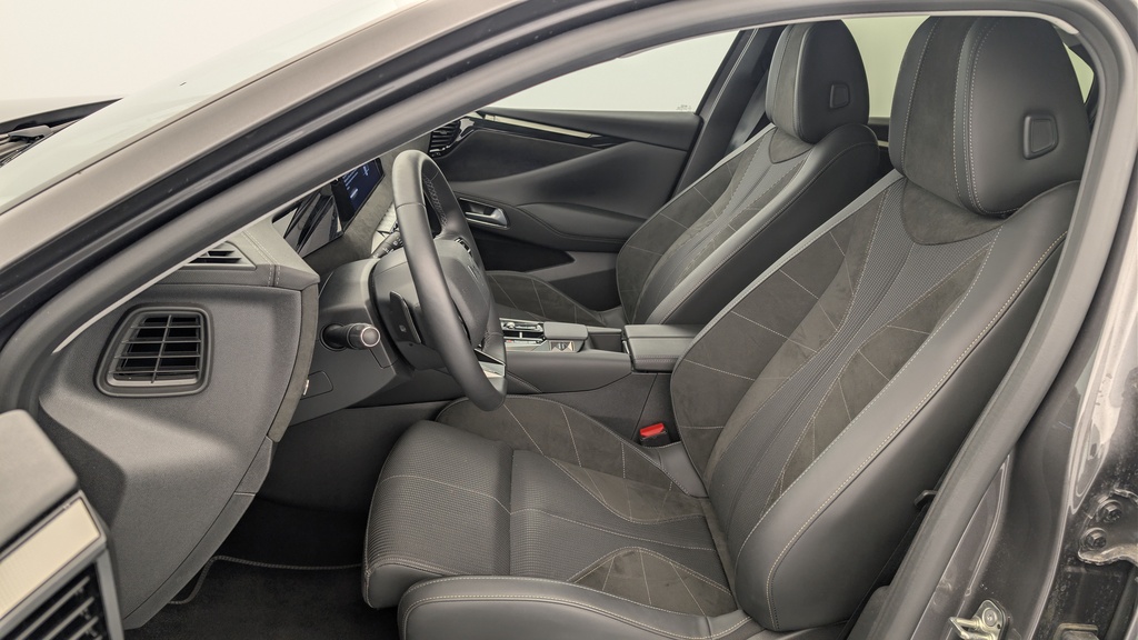 Ds DS4 Hybride 145 e-DCT6 Etoile – Alcantara