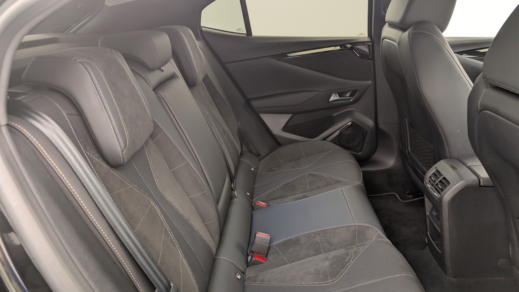 Ds DS4 Hybride 145 e-DCT6 Etoile – Alcantara