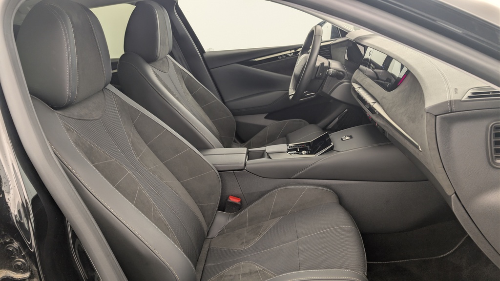 Ds DS4 Hybride 145 e-DCT6 Etoile – Alcantara