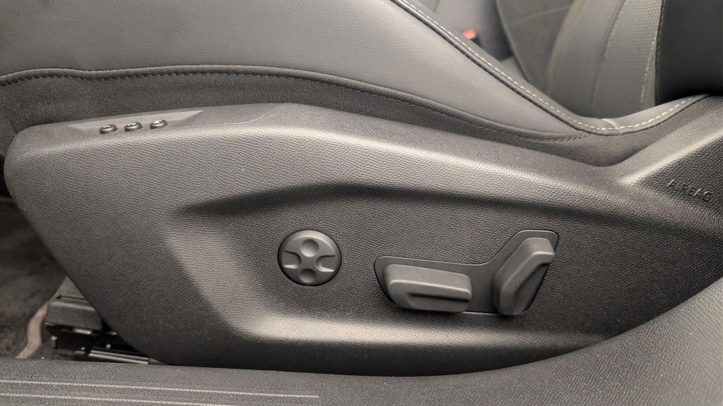 Ds DS4 Hybride 145 e-DCT6 Etoile – Alcantara