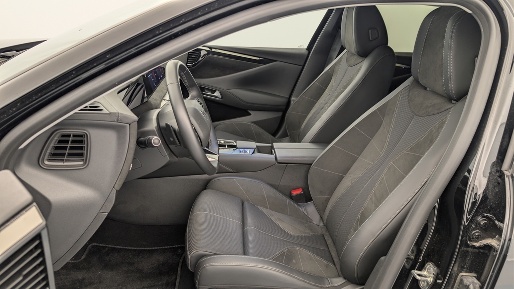 Ds DS4 Hybride 145 e-DCT6 Etoile – Alcantara