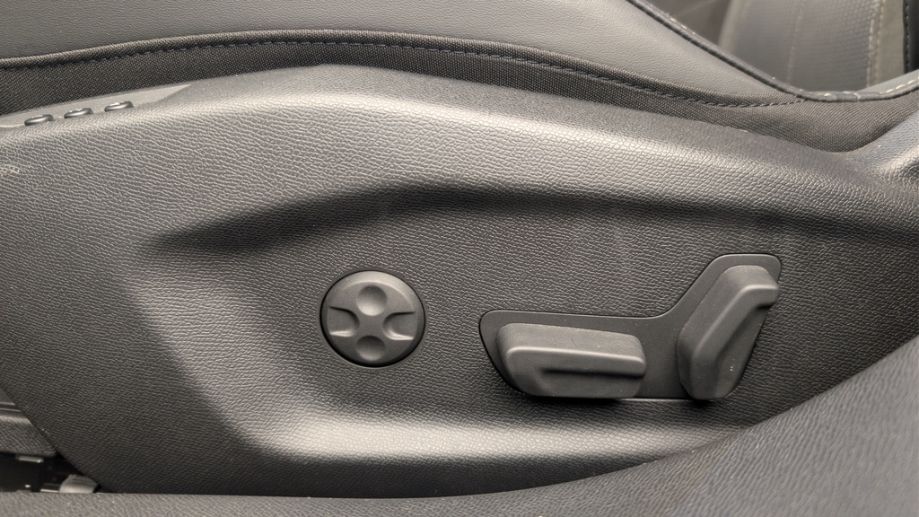 Ds DS4 Hybride 145 e-DCT6 Etoile – Alcantara