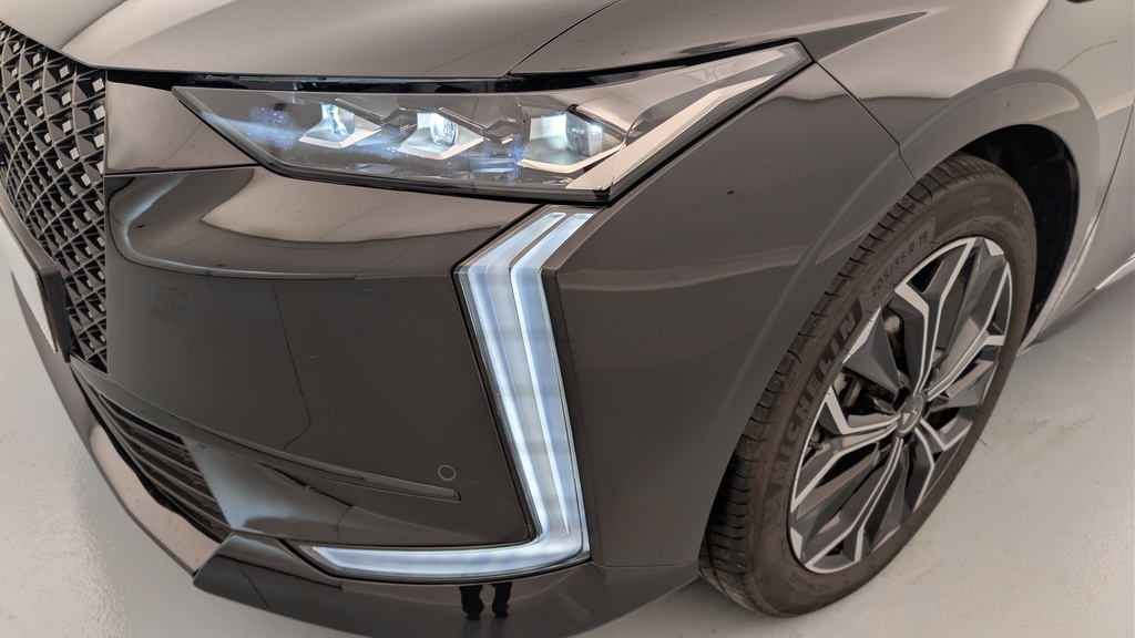 Ds DS4 Hybride 145 e-DCT6 Etoile – Alcantara
