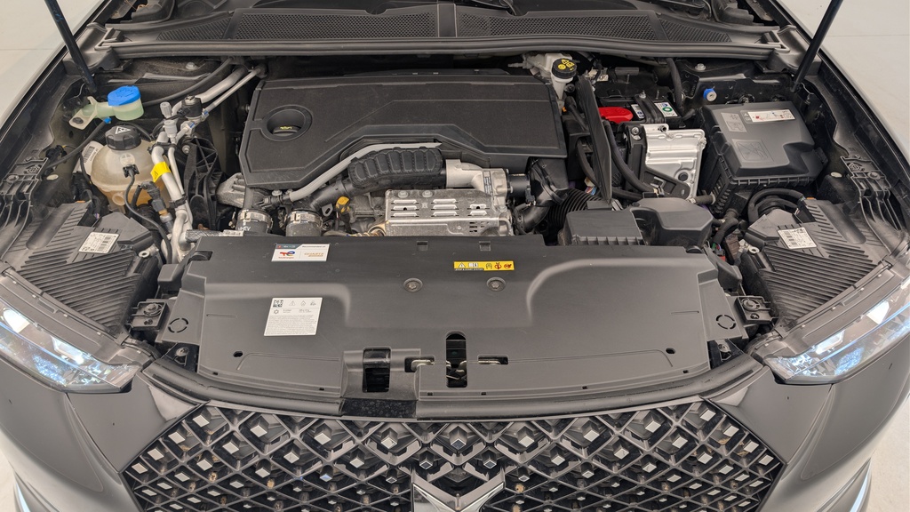 Ds DS4 Hybride 145 e-DCT6 Etoile – Alcantara