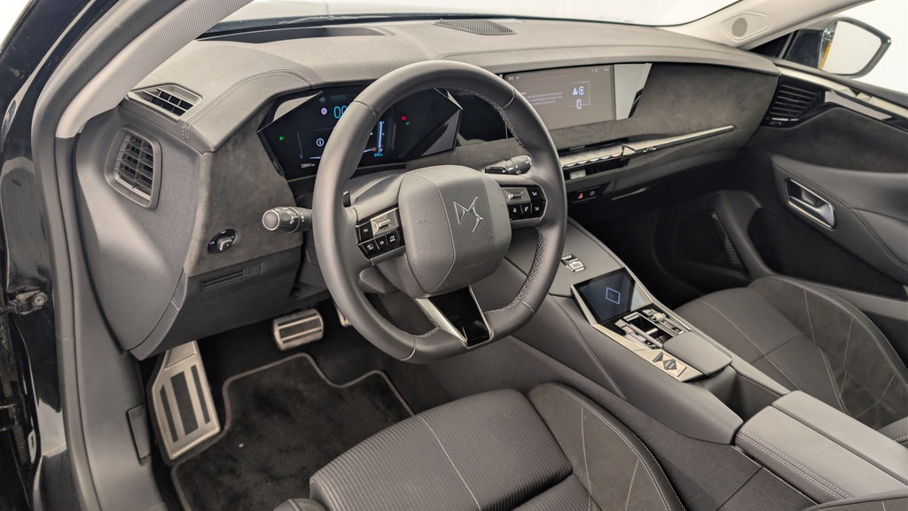 Ds DS4 Hybride 145 e-DCT6 Etoile – Alcantara