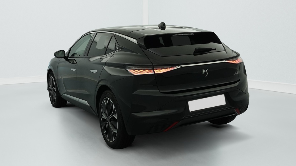 Ds DS4 Hybride 145 e-DCT6 Etoile – Alcantara
