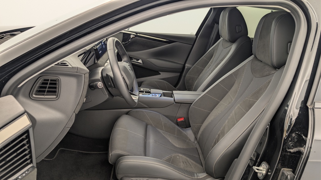 Ds DS4 Hybride 145 e-DCT6 Etoile – Alcantara