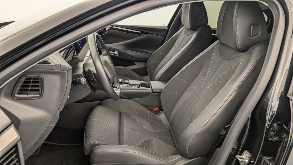 Ds DS4 Hybride 145 e-DCT6 Etoile – Alcantara