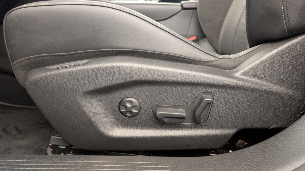 Ds DS4 Hybride 145 e-DCT6 Etoile – Alcantara