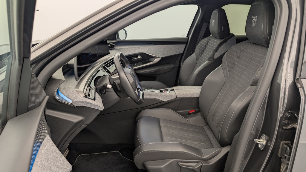 Peugeot 3008 Hybrid 145 e-DCS6 GT