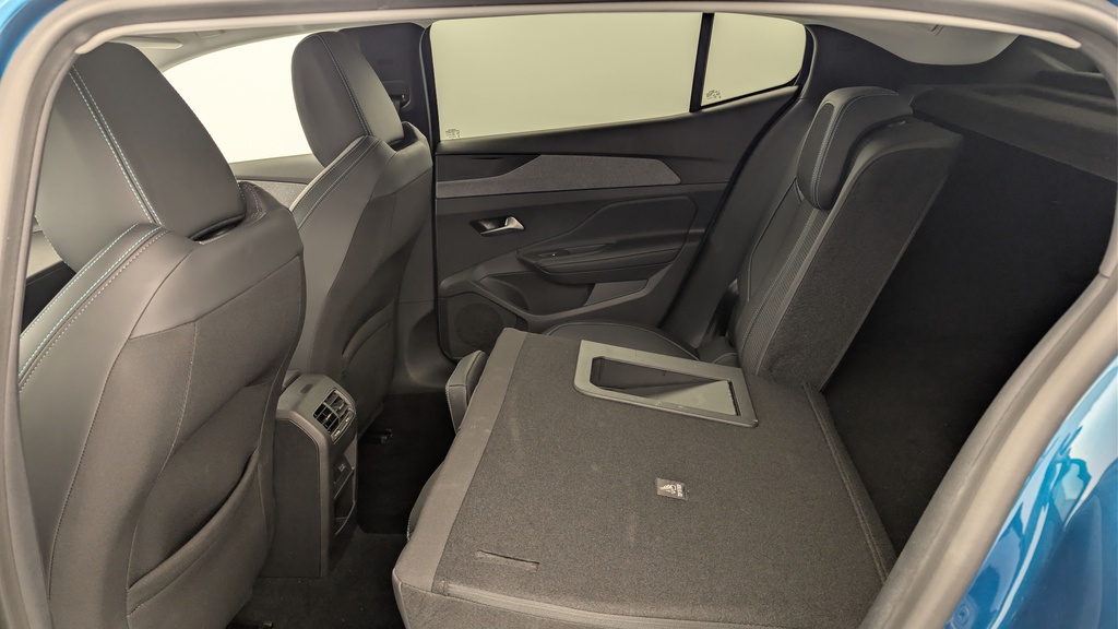 Peugeot 408 Hybrid 145 e-DCS6 Allure