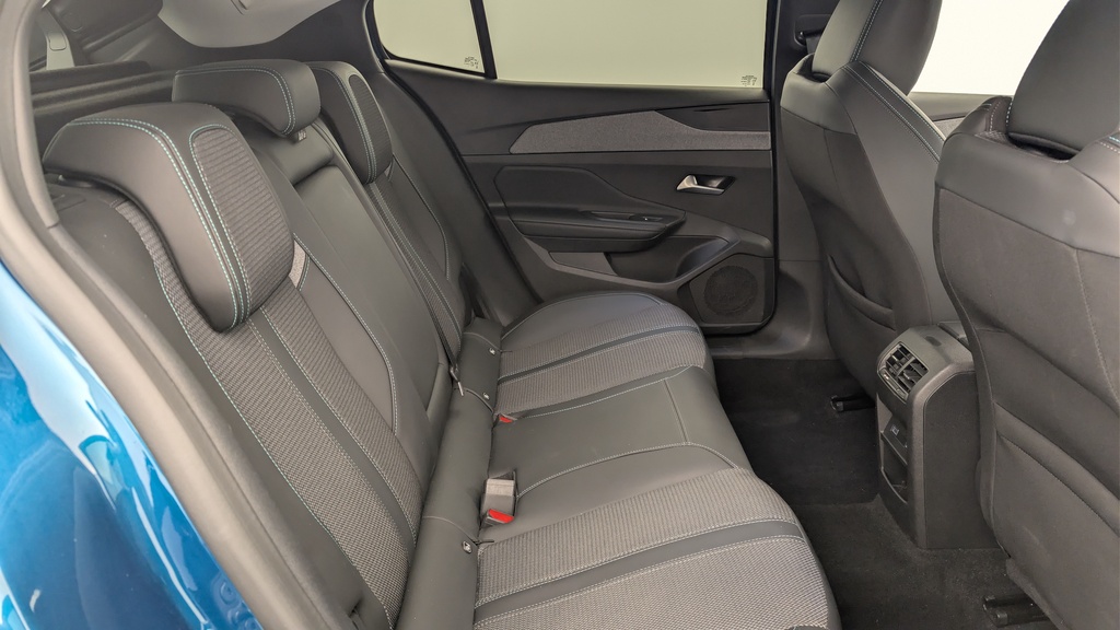 Peugeot 408 Hybrid 145 e-DCS6 Allure