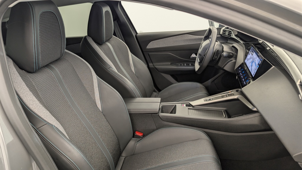 Peugeot 408 Hybrid 145 e-DCS6 Allure