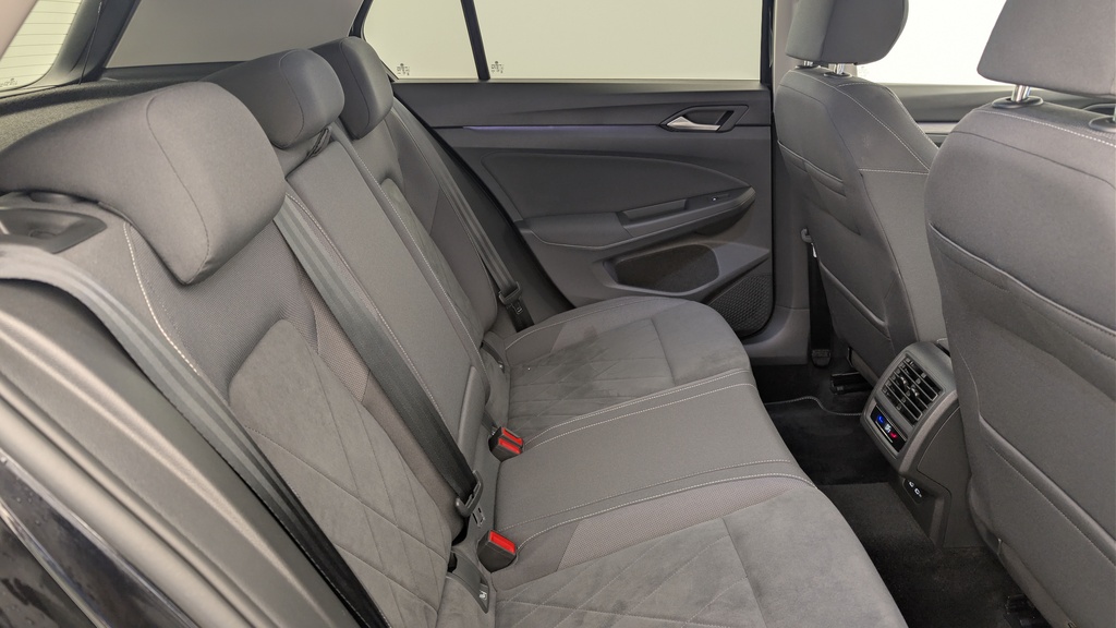 Volkswagen GOLF 8 1.5 ETSI OPF 130 DSG7 STYLE