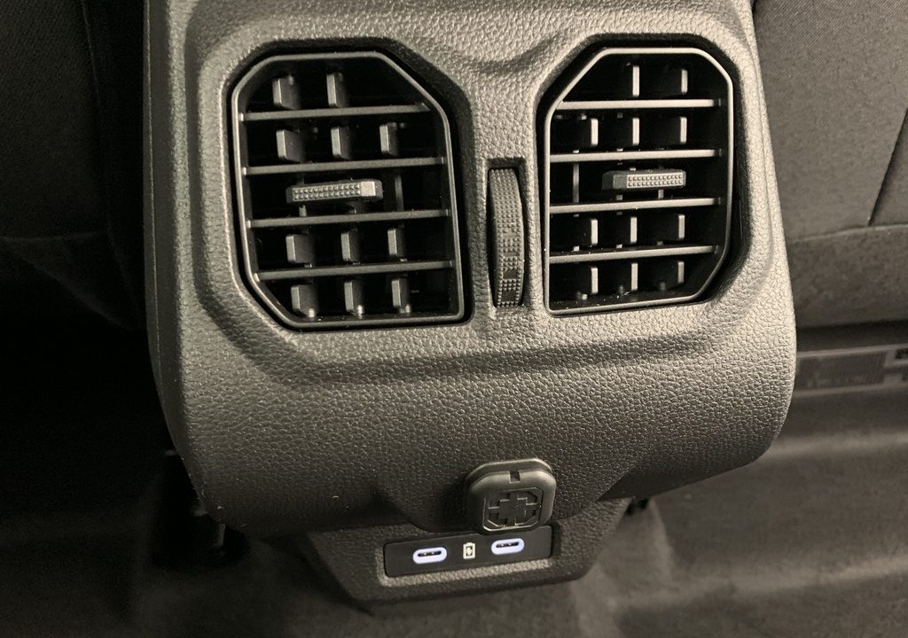 Dacia BIGSTER Mild Hybrid 140 Expression