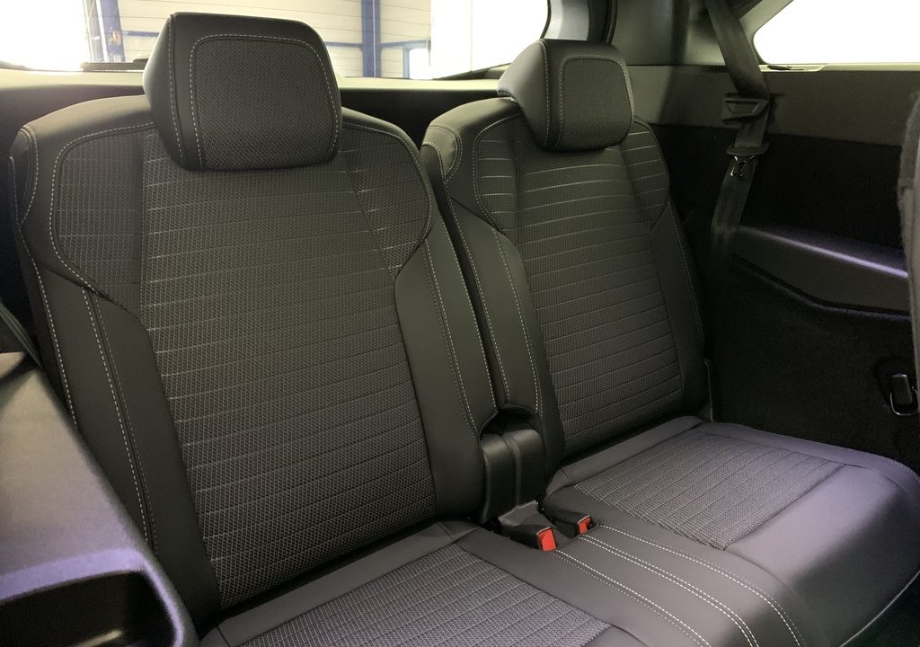 Peugeot 5008 Hybrid 145 e-DCS6 GT