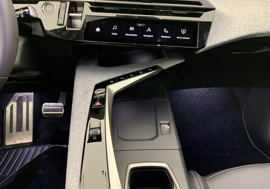 Peugeot 5008 Hybrid 145 e-DCS6 GT