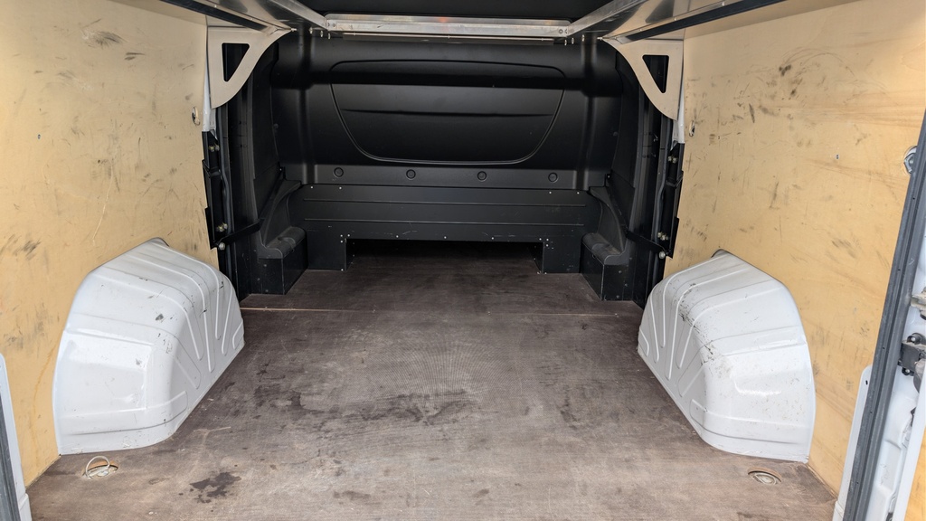 Peugeot BOXER FOURGON CABINE APPRONFONDIE 3.3 T L2H1 BLUEHDI 140 S&S BVM6