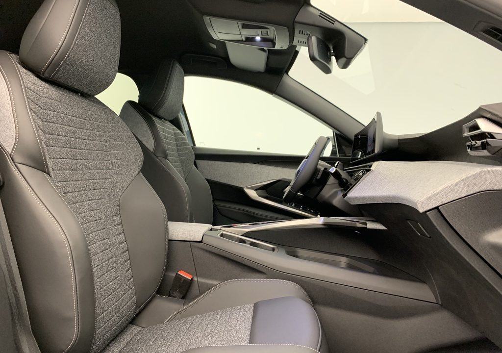 Peugeot 3008 Hybrid 145 e-DCS6 Allure