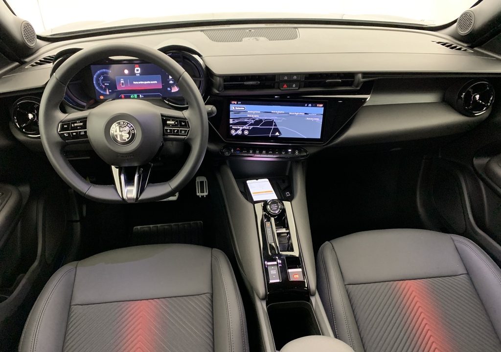 Alfa romeo Junior 1.2 Ibrida 145 ch e-DCT6 Ti