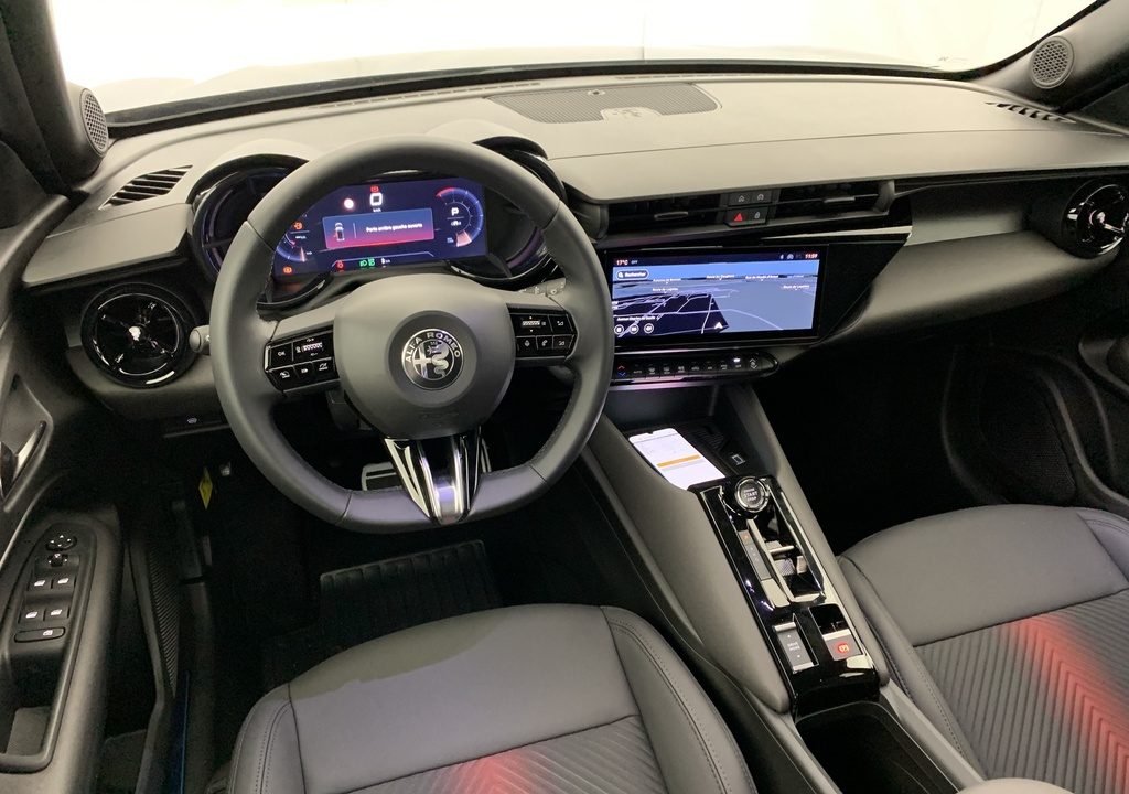 Alfa romeo Junior 1.2 Ibrida 145 ch e-DCT6 Ti