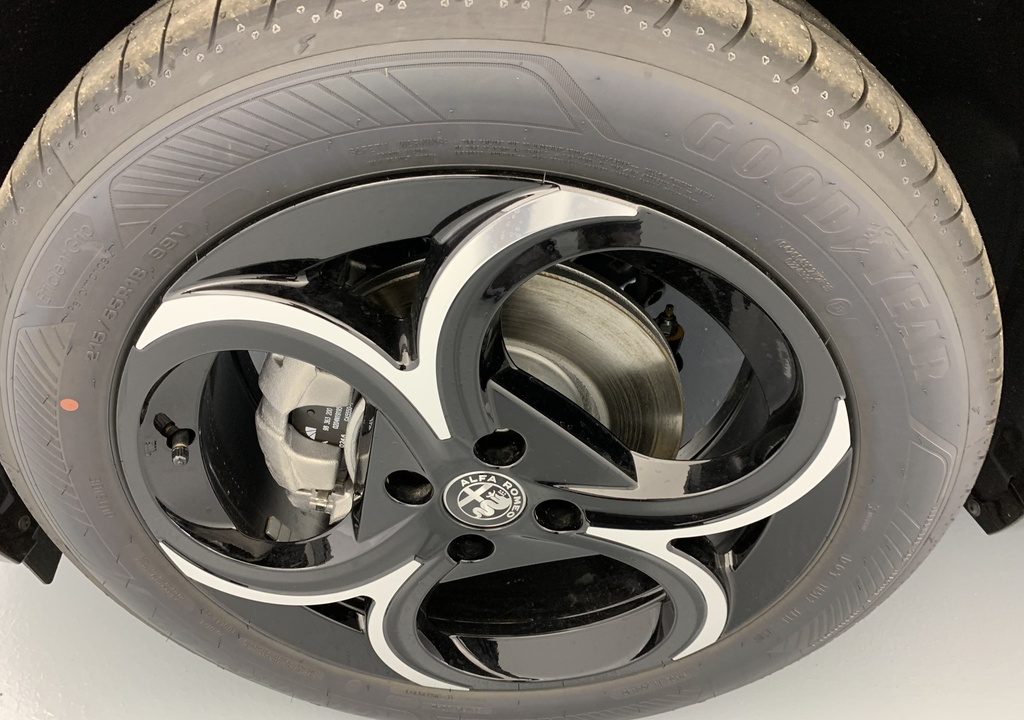 Alfa romeo Junior 1.2 Ibrida 145 ch e-DCT6 Ti