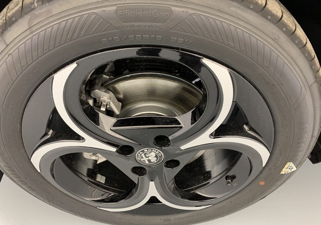 Alfa romeo Junior 1.2 Ibrida 145 ch e-DCT6 Ti
